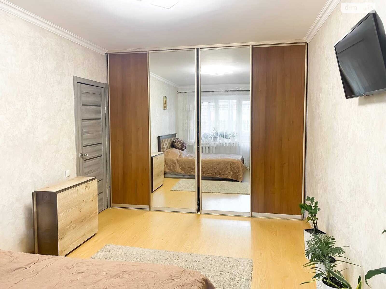 Продажа однокомнатной квартиры в Ровно, на ул. Кулика и Гудачека, район Авторынок фото 1 Продажа однокомнатной квартиры в Ровно, на ул. Кулика и Гудачека, район Авторынок фото 1