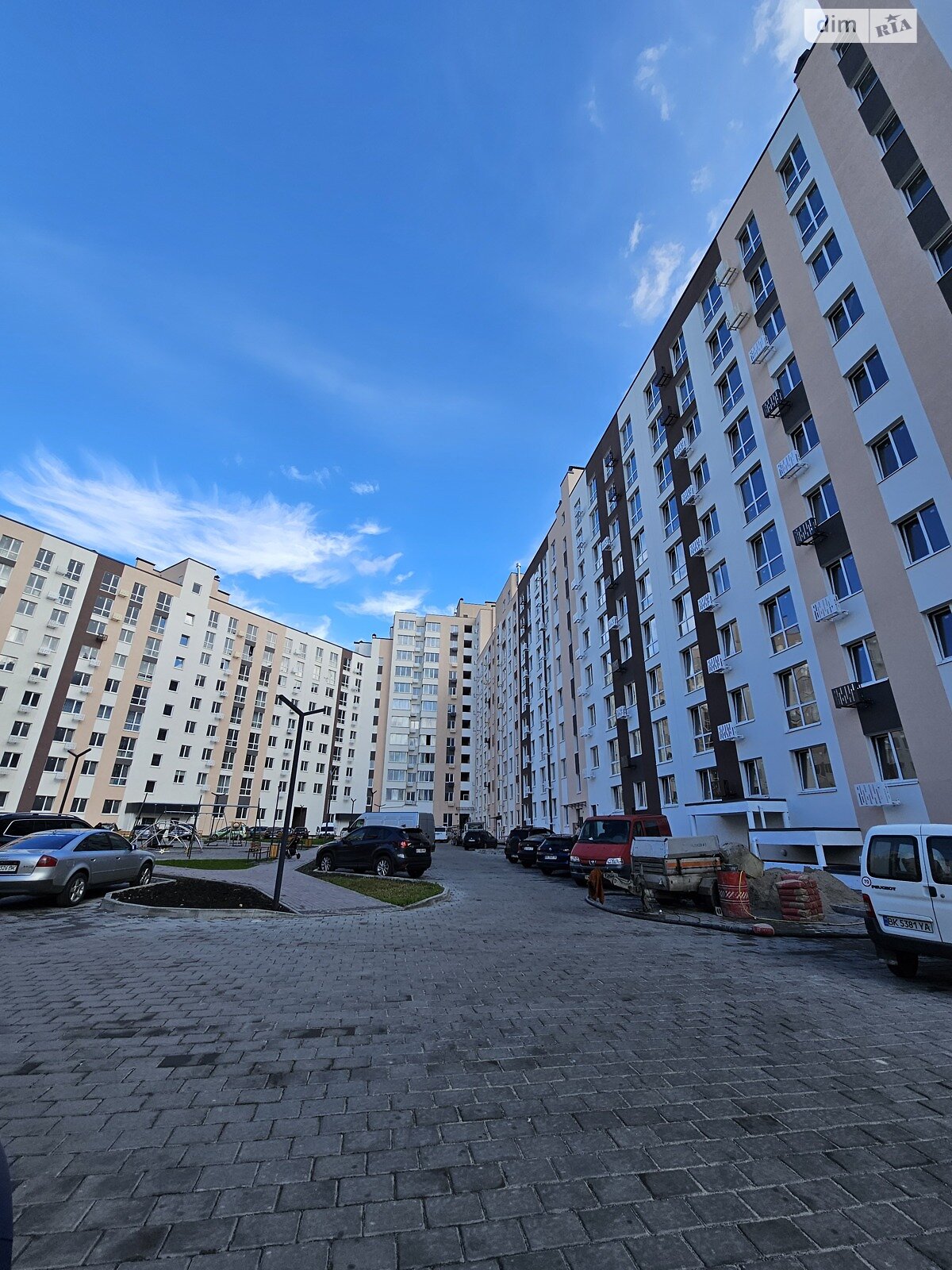 Продажа однокомнатной квартиры в Ровно, на ул. Соборная 289, район Авторынок фото 1 Продажа однокомнатной квартиры в Ровно, на ул. Соборная 289, район Авторынок фото 1