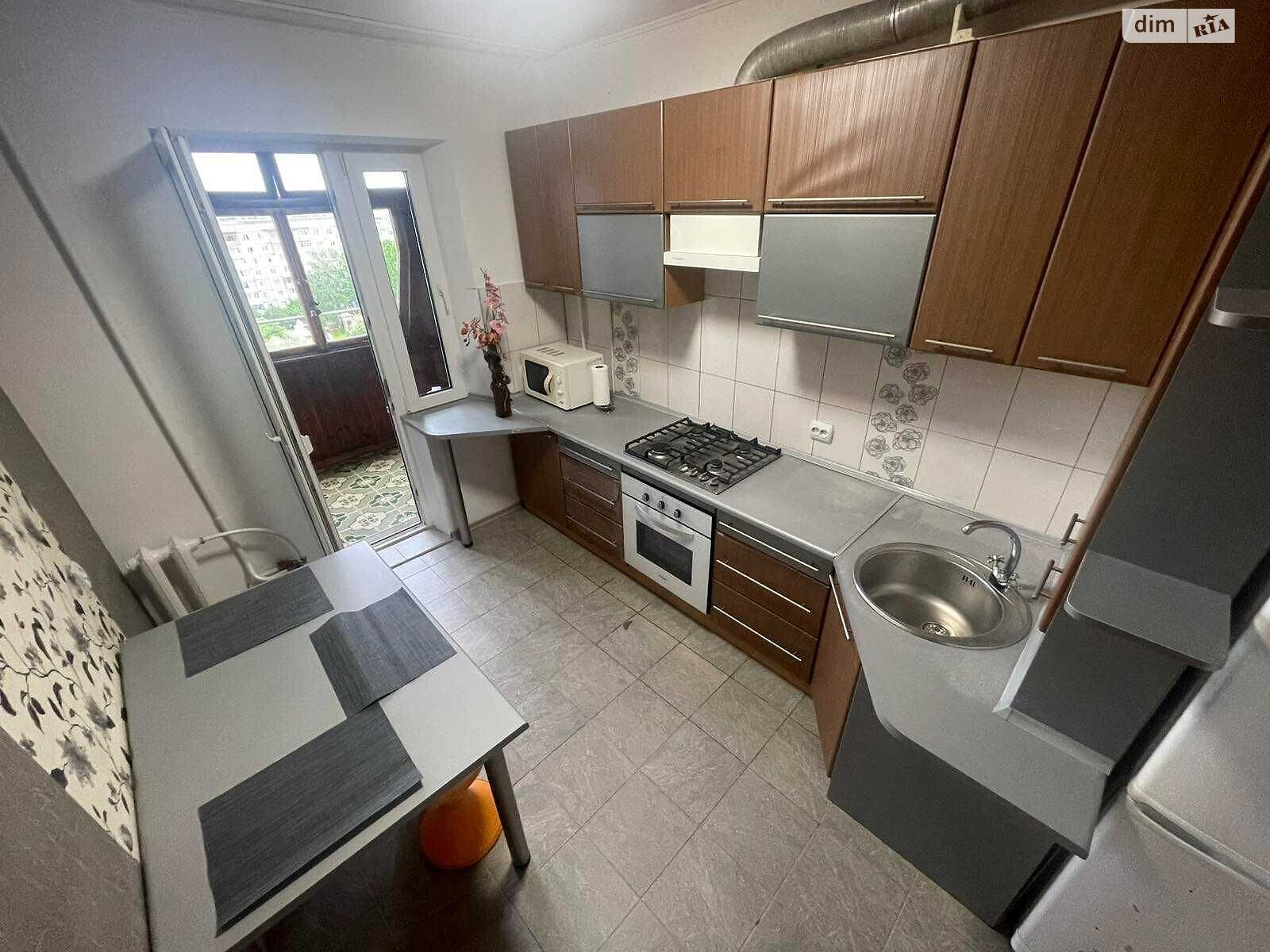 Продажа трехкомнатной квартиры в Ровно, на ул. Буковинская 6, район Автовокзал фото 1 Продажа трехкомнатной квартиры в Ровно, на ул. Буковинская 6, район Автовокзал фото 1