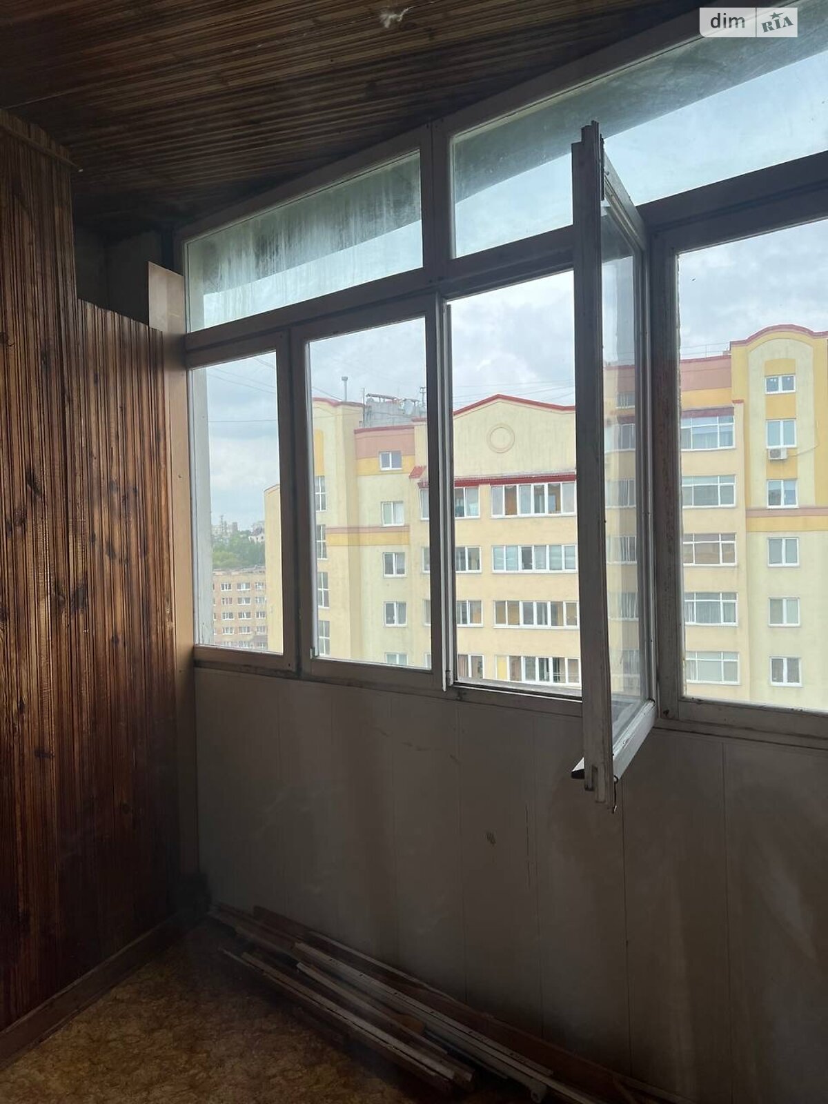 Продаж трикімнатної квартири в Рівному, на вул. Буковинська 6, район Автовокзал фото 1 Продаж трикімнатної квартири в Рівному, на вул. Буковинська 6, район Автовокзал фото 1