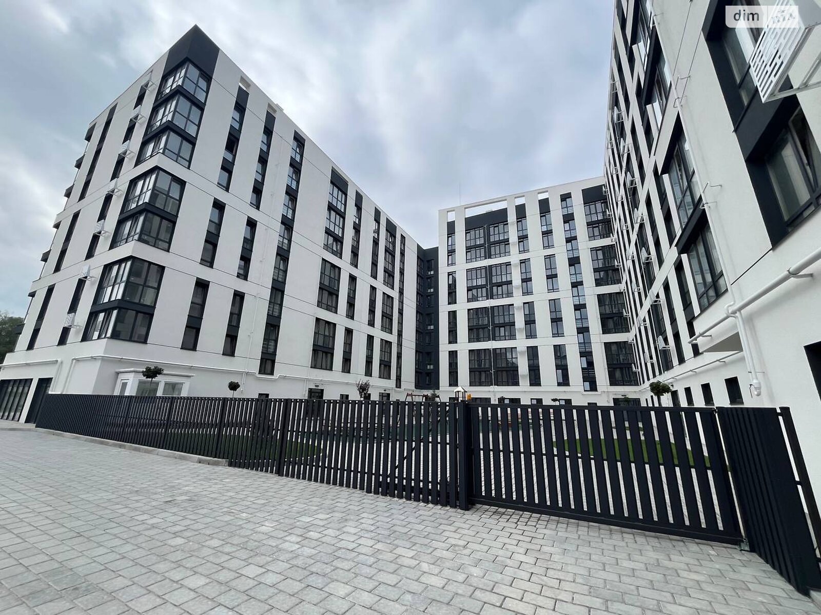 Продажа однокомнатной квартиры в Ровно, на ул. Галицкого Данилы 25, район Автовокзал фото 1 Продажа однокомнатной квартиры в Ровно, на ул. Галицкого Данилы 25, район Автовокзал фото 1