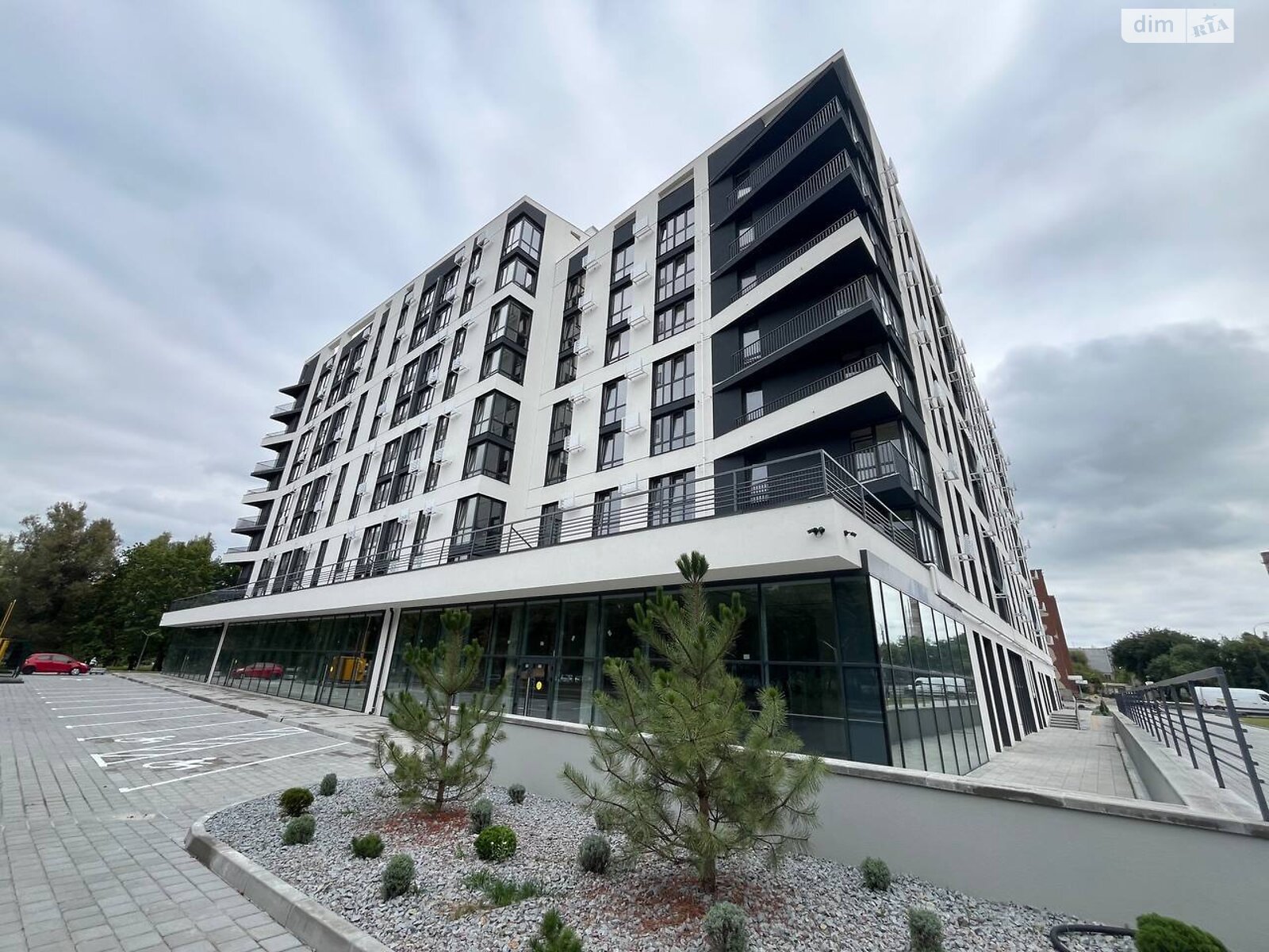 Продажа однокомнатной квартиры в Ровно, на ул. Галицкого Данилы 25, район Автовокзал фото 1 Продажа однокомнатной квартиры в Ровно, на ул. Галицкого Данилы 25, район Автовокзал фото 1