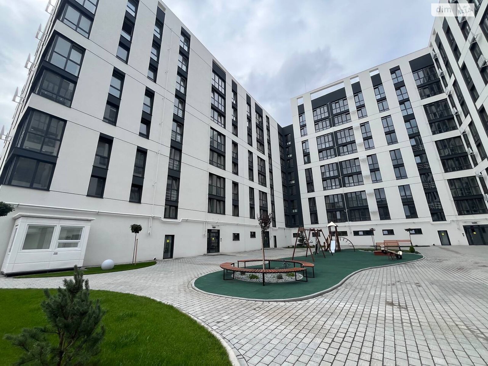 Продажа однокомнатной квартиры в Ровно, на ул. Галицкого Данилы 25, район Автовокзал фото 1 Продажа однокомнатной квартиры в Ровно, на ул. Галицкого Данилы 25, район Автовокзал фото 1