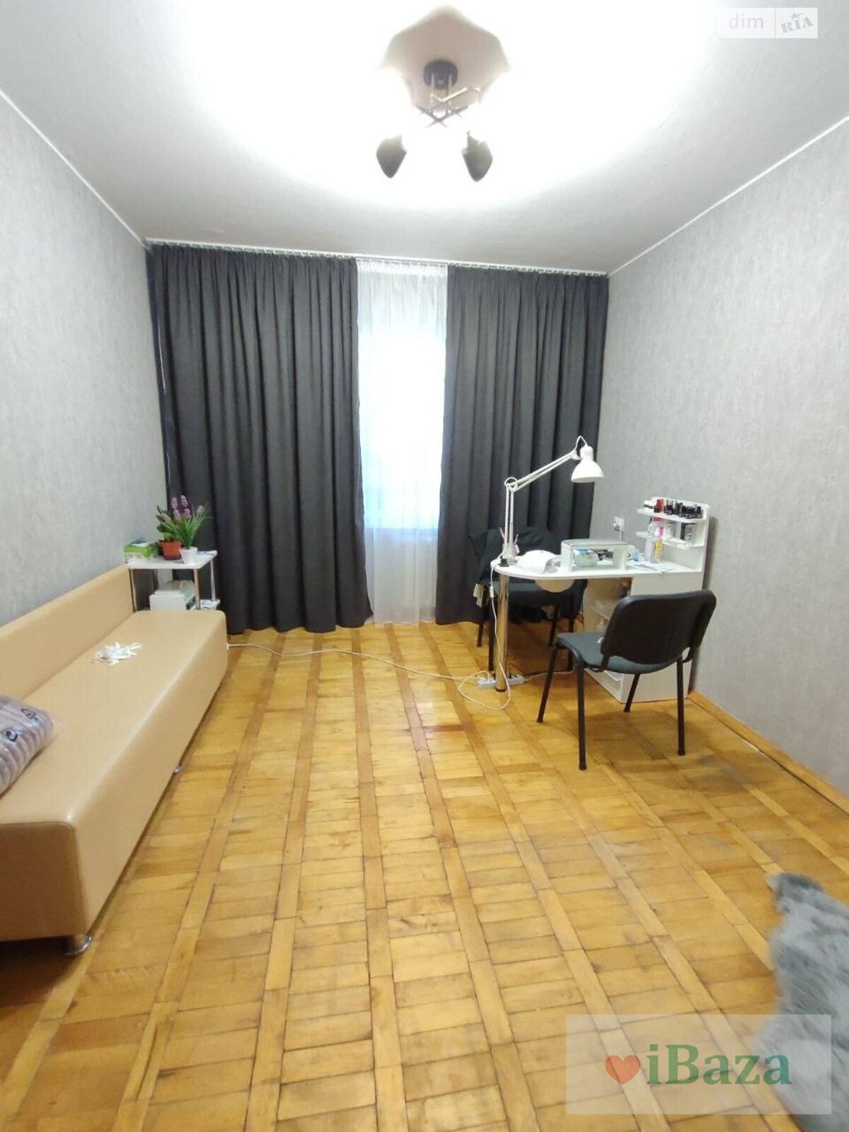 Продажа пятикомнатной квартиры в Ровно, на ул. Киевская 81, район Автовокзал фото 1