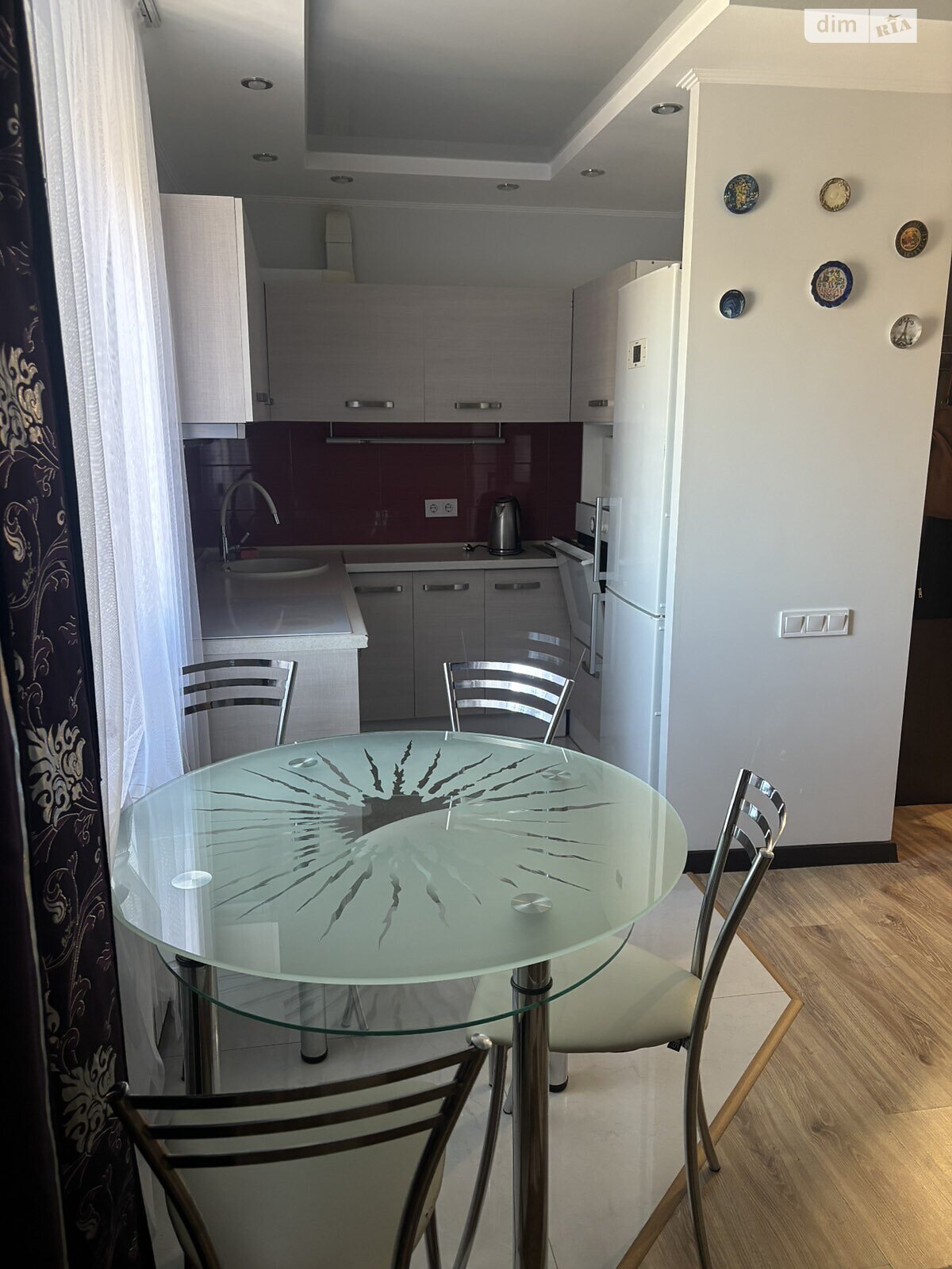 Продаж двокімнатної квартири в Рівному, на вул. Київська, район Автовокзал фото 1 Продаж двокімнатної квартири в Рівному, на вул. Київська, район Автовокзал фото 1