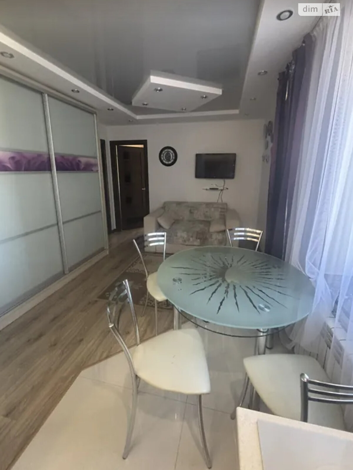 Продаж двокімнатної квартири в Рівному, на вул. Київська, район Автовокзал фото 1 Продаж двокімнатної квартири в Рівному, на вул. Київська, район Автовокзал фото 1