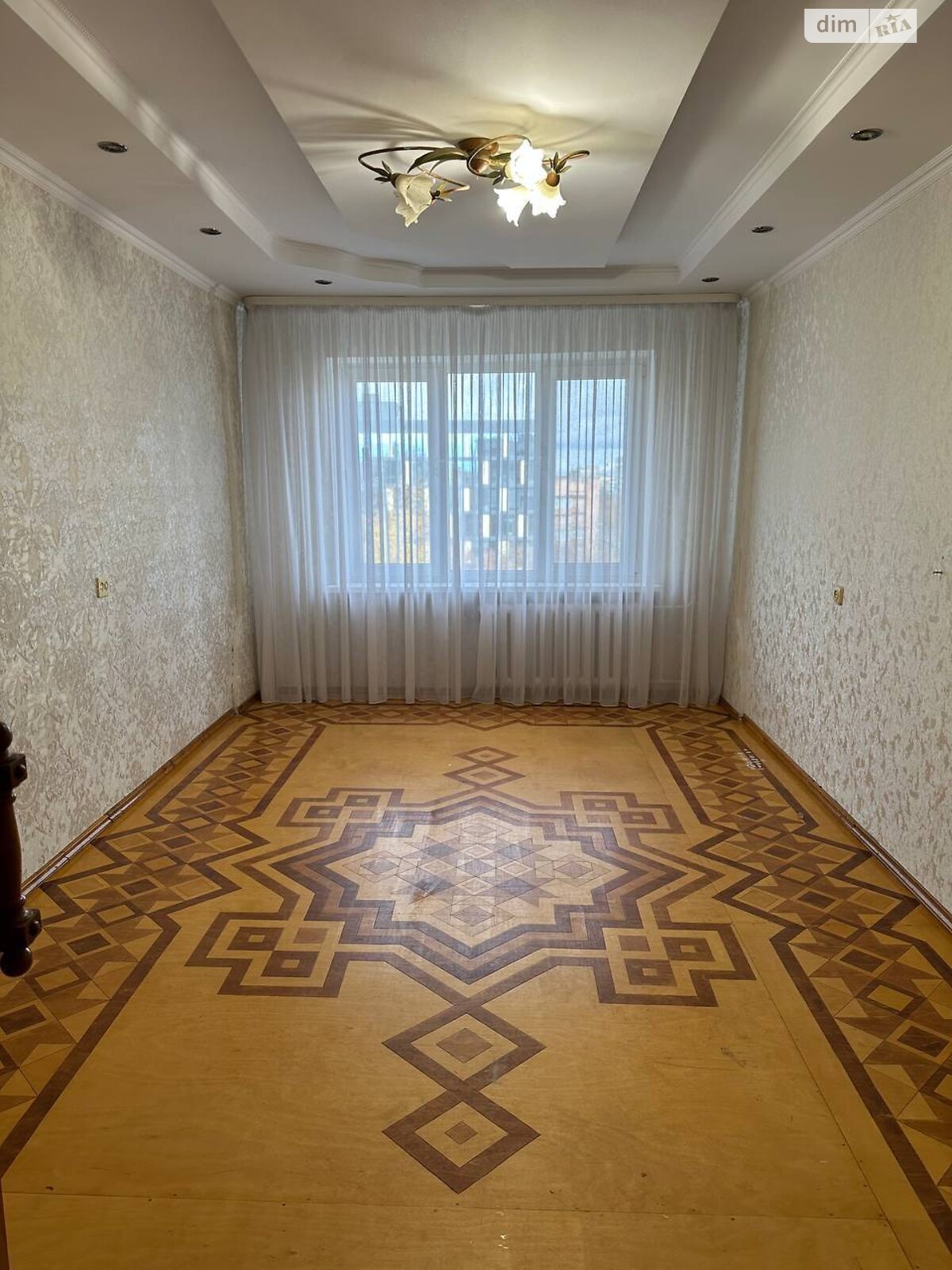 Продажа трехкомнатной квартиры в Ровно, на ул. Киевская, район Автовокзал фото 1