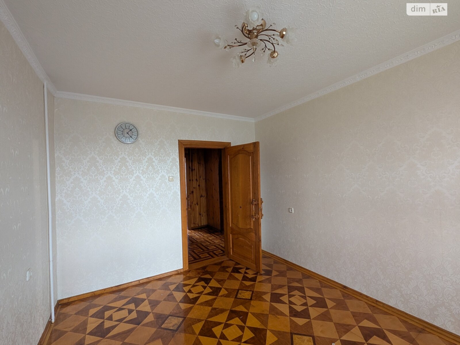 Продажа трехкомнатной квартиры в Ровно, на ул. Киевская, район Автовокзал фото 1