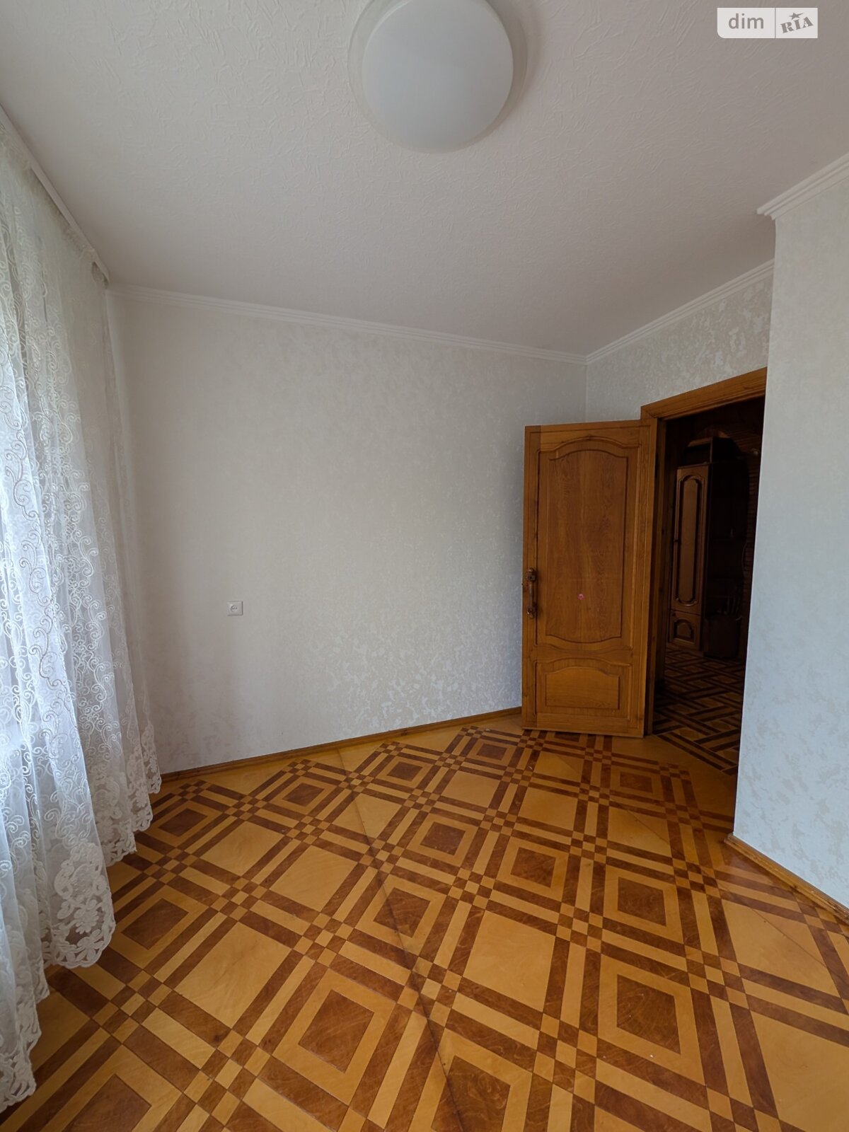 Продажа трехкомнатной квартиры в Ровно, на ул. Киевская, район Автовокзал фото 1