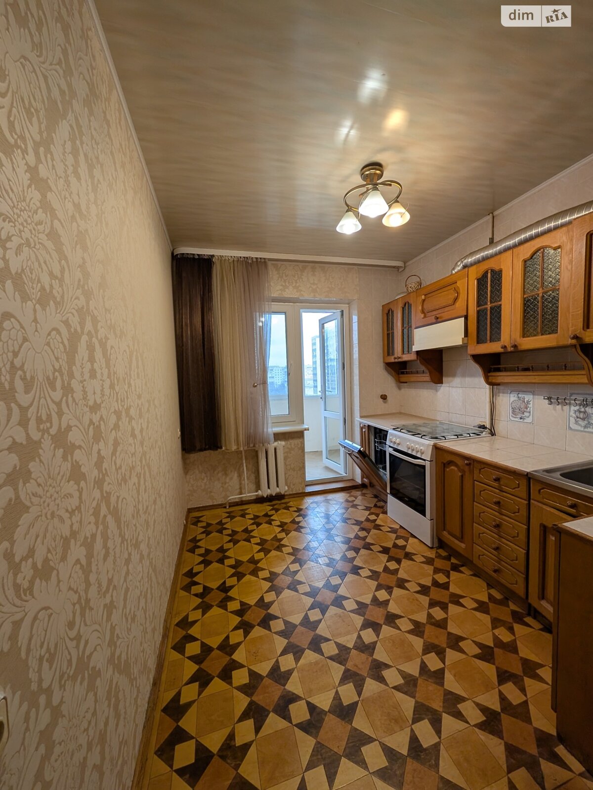Продажа трехкомнатной квартиры в Ровно, на ул. Киевская, район Автовокзал фото 1