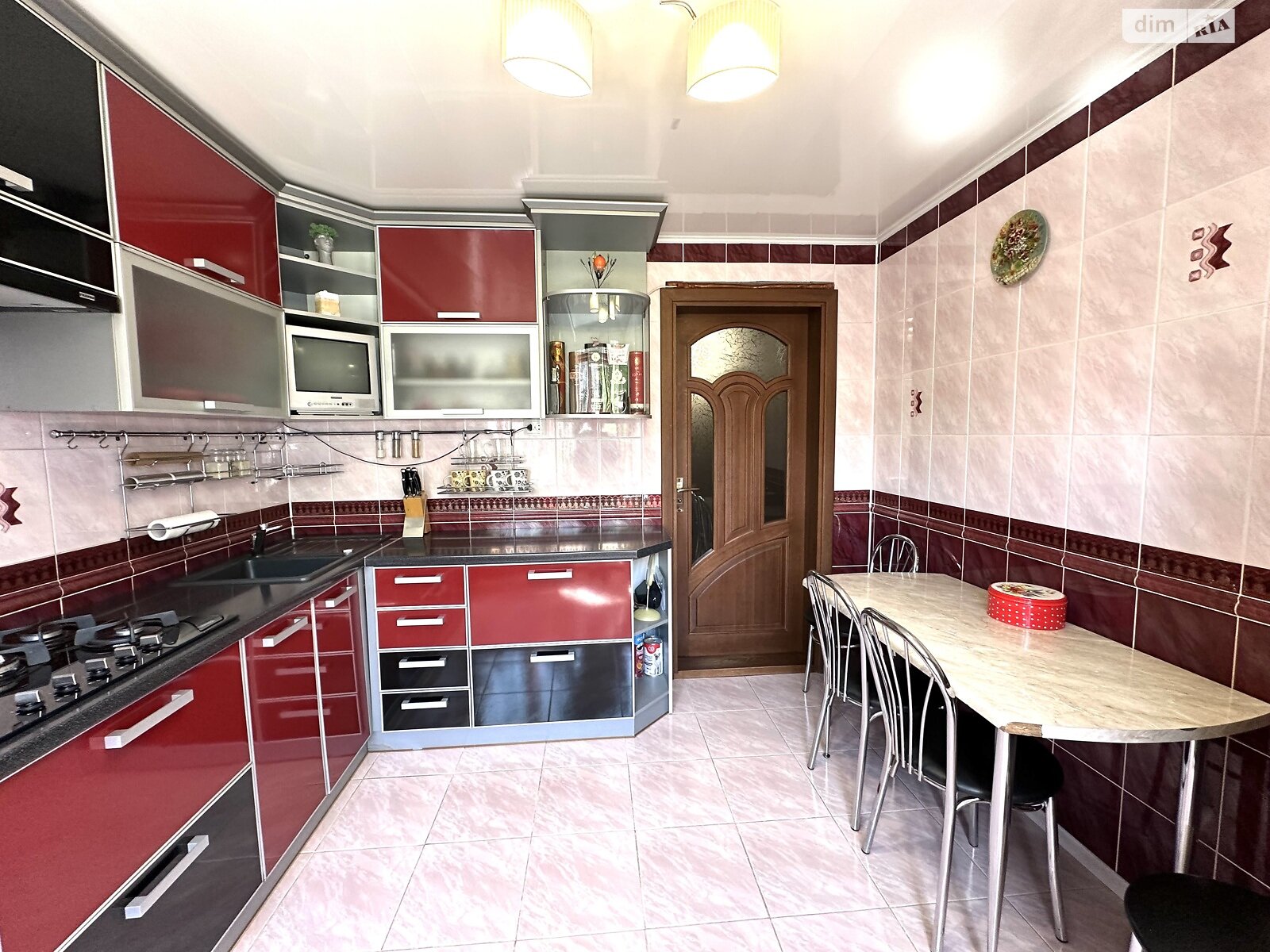 Продажа трехкомнатной квартиры в Ровно, на ул. Степана Бандеры 69В, район Автовокзал фото 1 Продажа трехкомнатной квартиры в Ровно, на ул. Степана Бандеры 69В, район Автовокзал фото 1