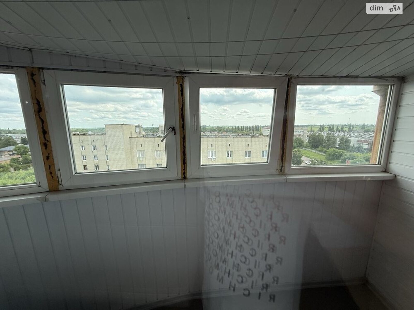 Продаж трикімнатної квартири в Рівному, на вул. Степана Дем'янчука, район Автовокзал фото 1 Продаж трикімнатної квартири в Рівному, на вул. Степана Дем'янчука, район Автовокзал фото 1