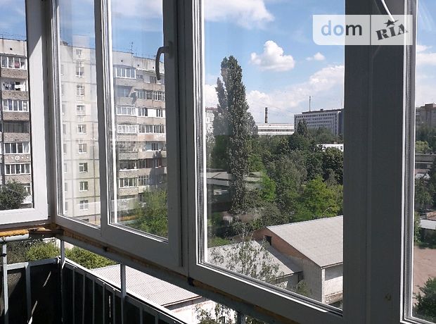 Продажа трехкомнатной квартиры в Ровно, район Автовокзал фото 1 Продажа трехкомнатной квартиры в Ровно, район Автовокзал фото 1