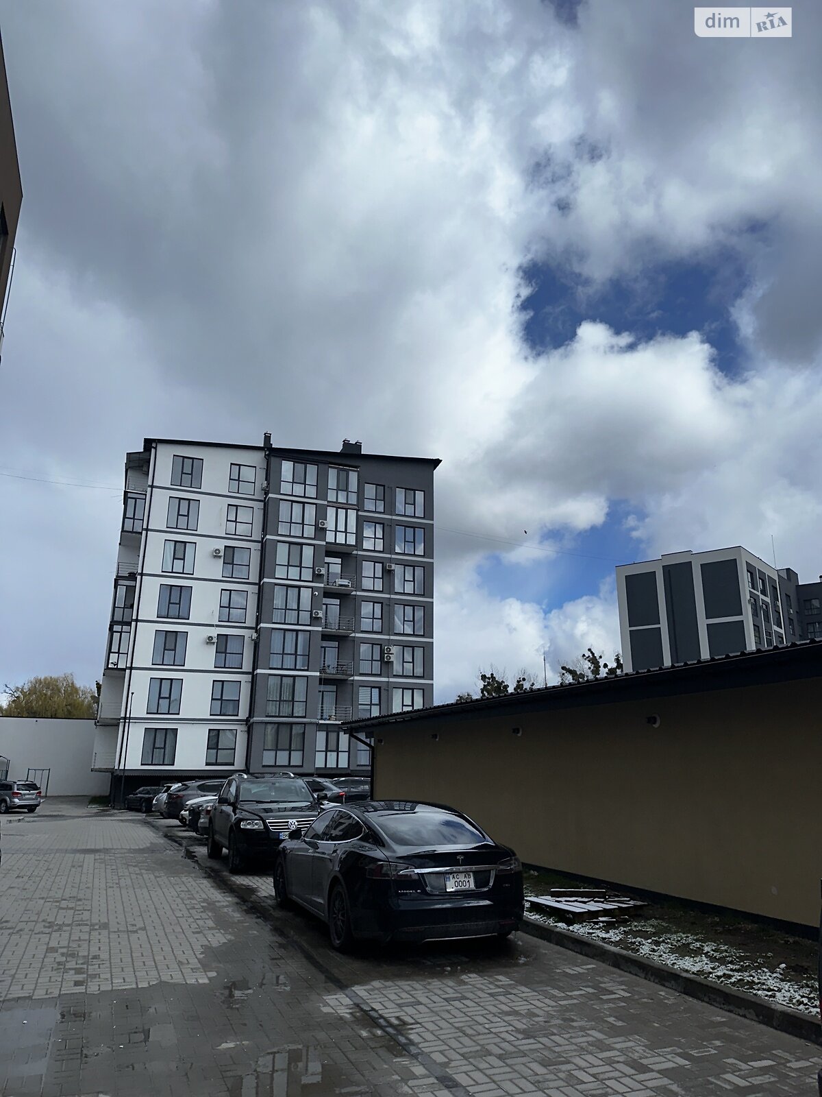 Продажа однокомнатной квартиры в Ровно, на ул. Черновола Вячеслава 94Е, кв. 102, район Басов Угол фото 1 Продажа однокомнатной квартиры в Ровно, на ул. Черновола Вячеслава 94Е, кв. 102, район Басов Угол фото 1