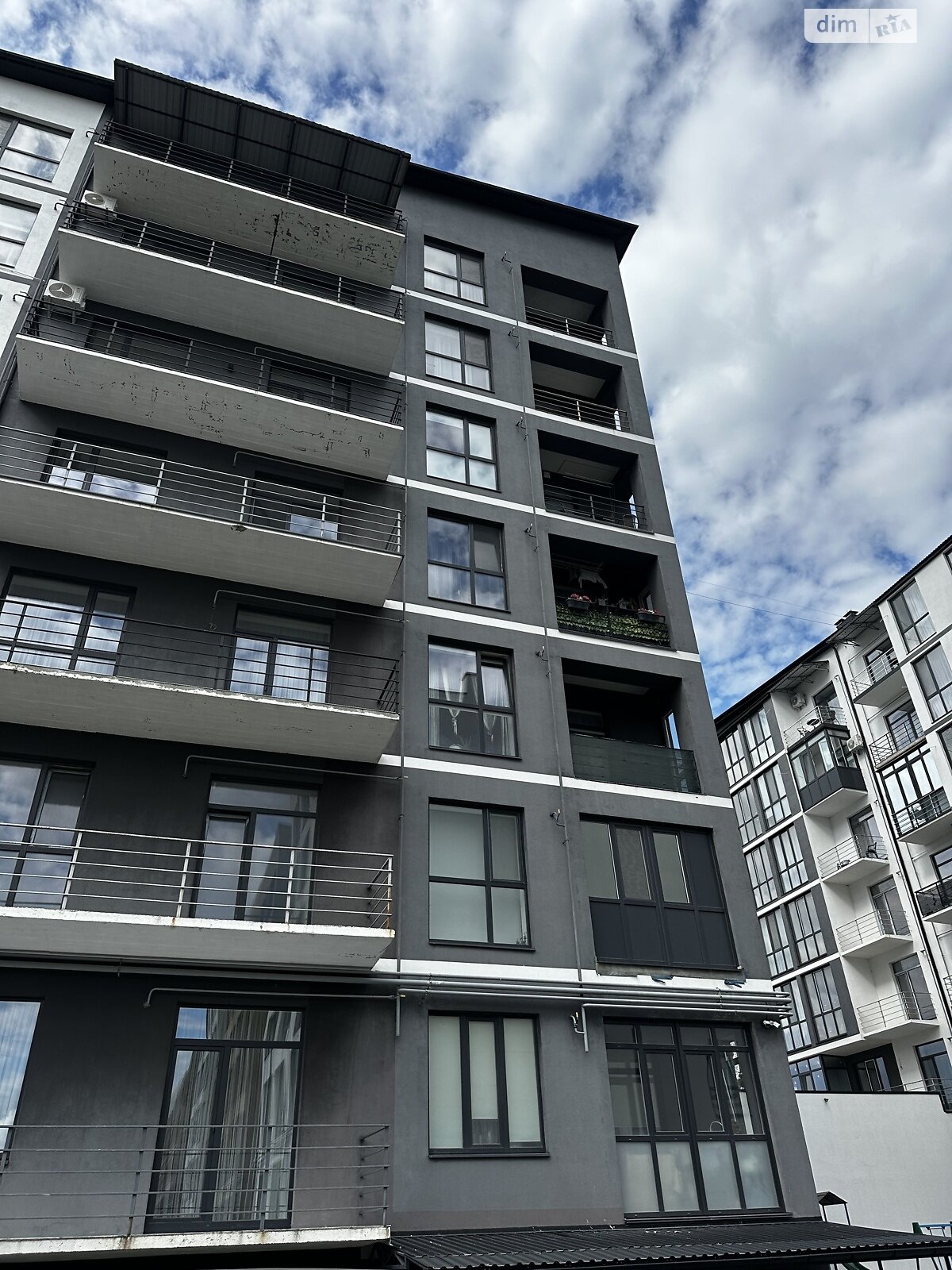 Продажа однокомнатной квартиры в Ровно, на ул. Черновола Вячеслава 94В, район Басов Угол фото 1 Продажа однокомнатной квартиры в Ровно, на ул. Черновола Вячеслава 94В, район Басов Угол фото 1