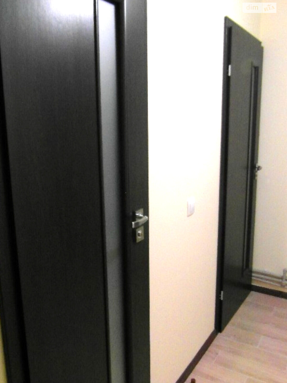 Продажа четырехкомнатной квартиры в Белой Кринице, на ул. Ровенская, фото 1 Продажа четырехкомнатной квартиры в Белой Кринице, на ул. Ровенская, фото 1