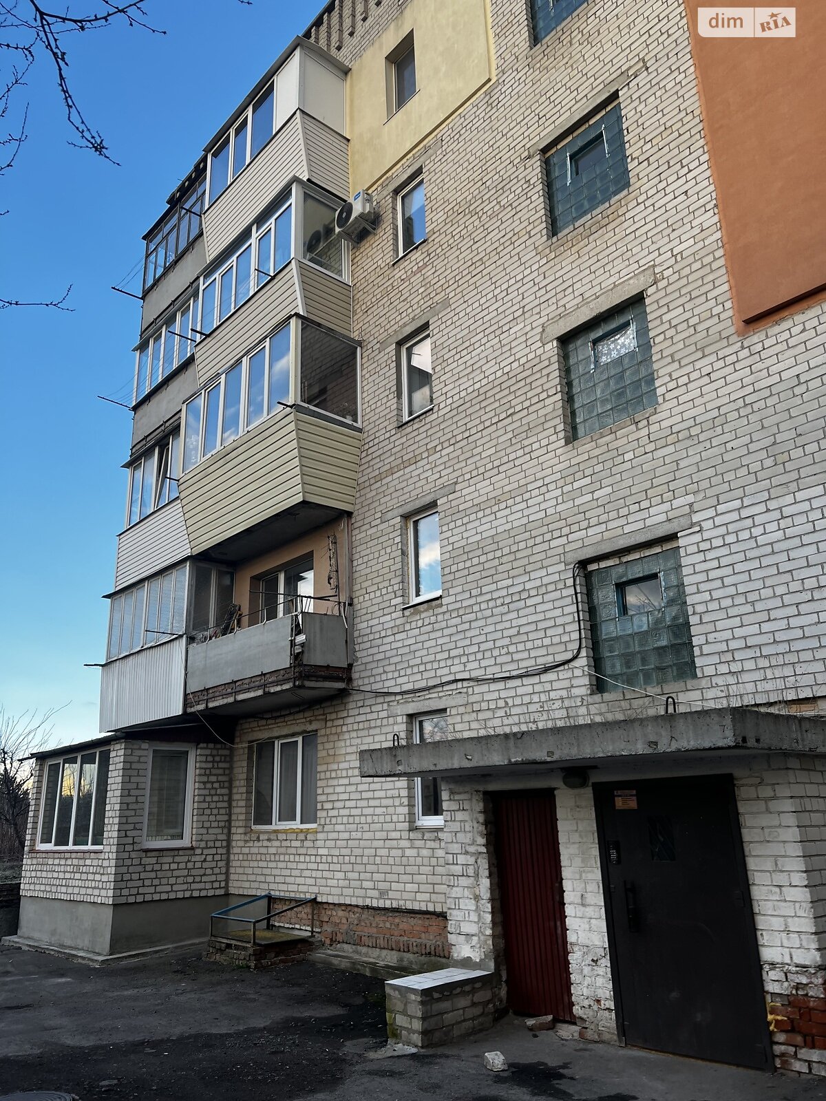 Продажа однокомнатной квартиры в Ровно, на ул. Млыновская, район Белая фото 1