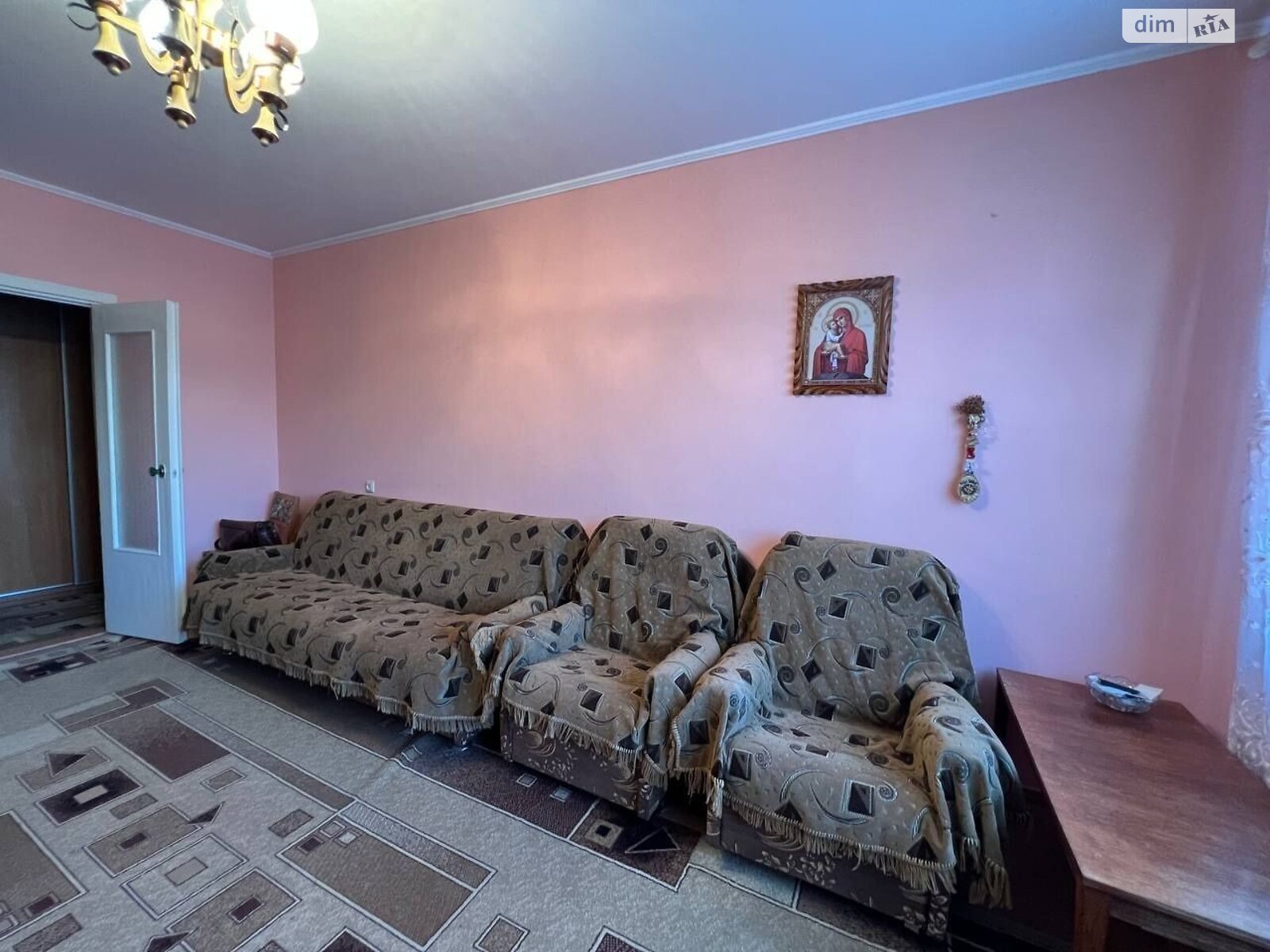Продажа трехкомнатной квартиры в Ровно, на ул. Кулика и Гудачека, район Боярка фото 1