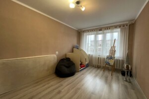 Продажа трехкомнатной квартиры в Ровно, на ул. Кулика и Гудачека 2, район Боярка фото 2