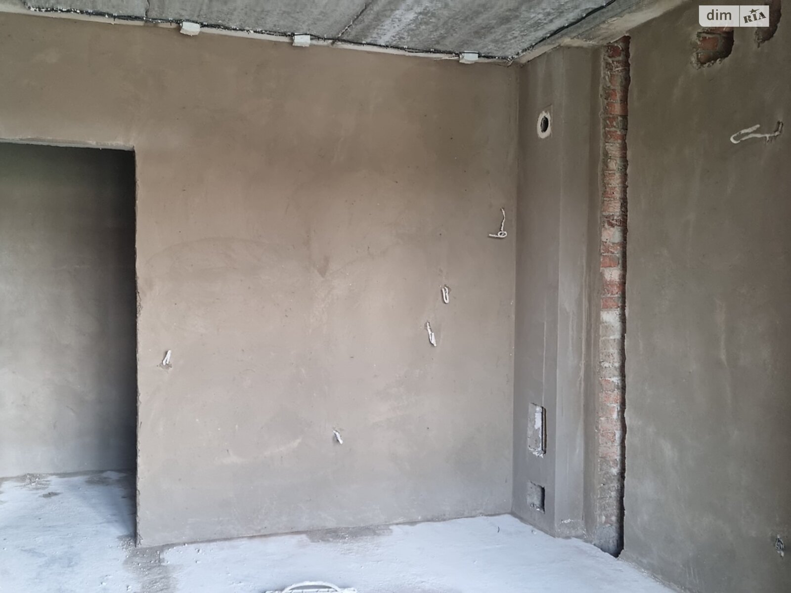 Продаж однокімнатної квартири в Рівному, на вул. Поповича 37, район Боярка фото 1