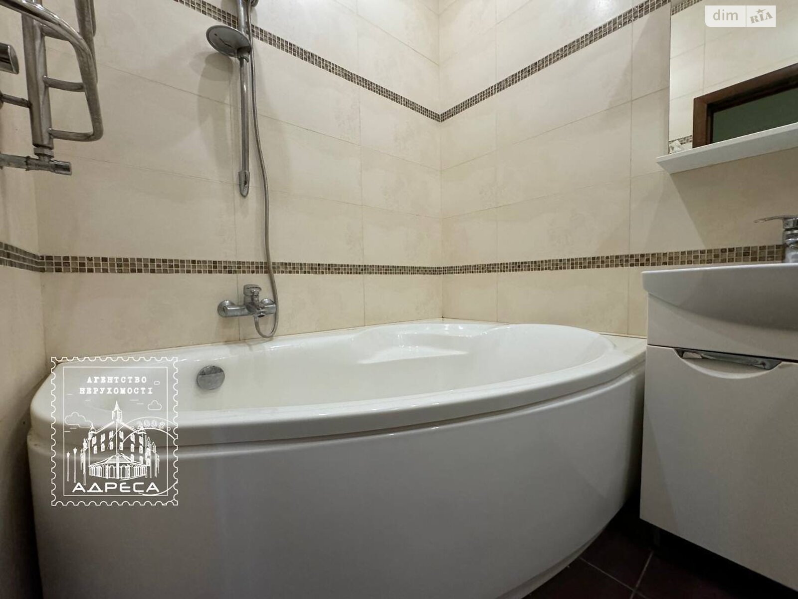 Продажа двухкомнатной квартиры в Ровно, на ул. Гайдамацкая 2В, район Чайка фото 1 Продажа двухкомнатной квартиры в Ровно, на ул. Гайдамацкая 2В, район Чайка фото 1