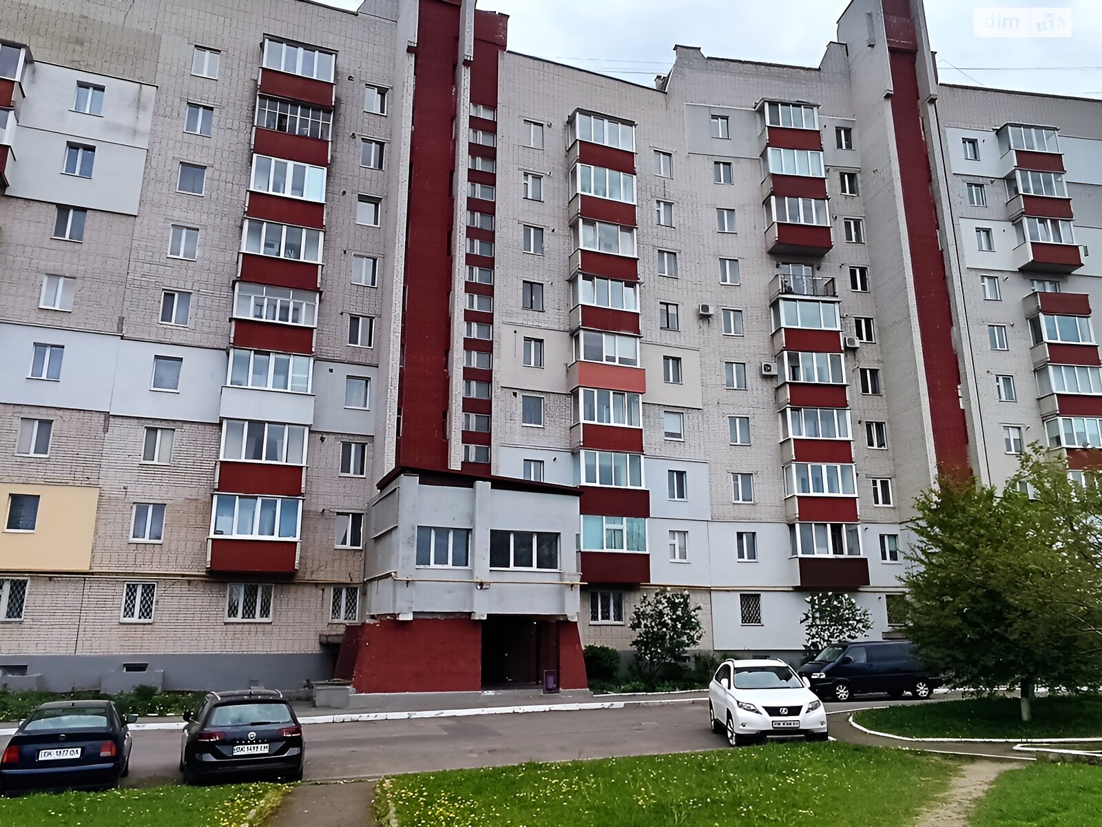 Продаж двокімнатної квартири в Рівному, на вул. Гайдамацька 35, район Чайка фото 1 Продаж двокімнатної квартири в Рівному, на вул. Гайдамацька 35, район Чайка фото 1
