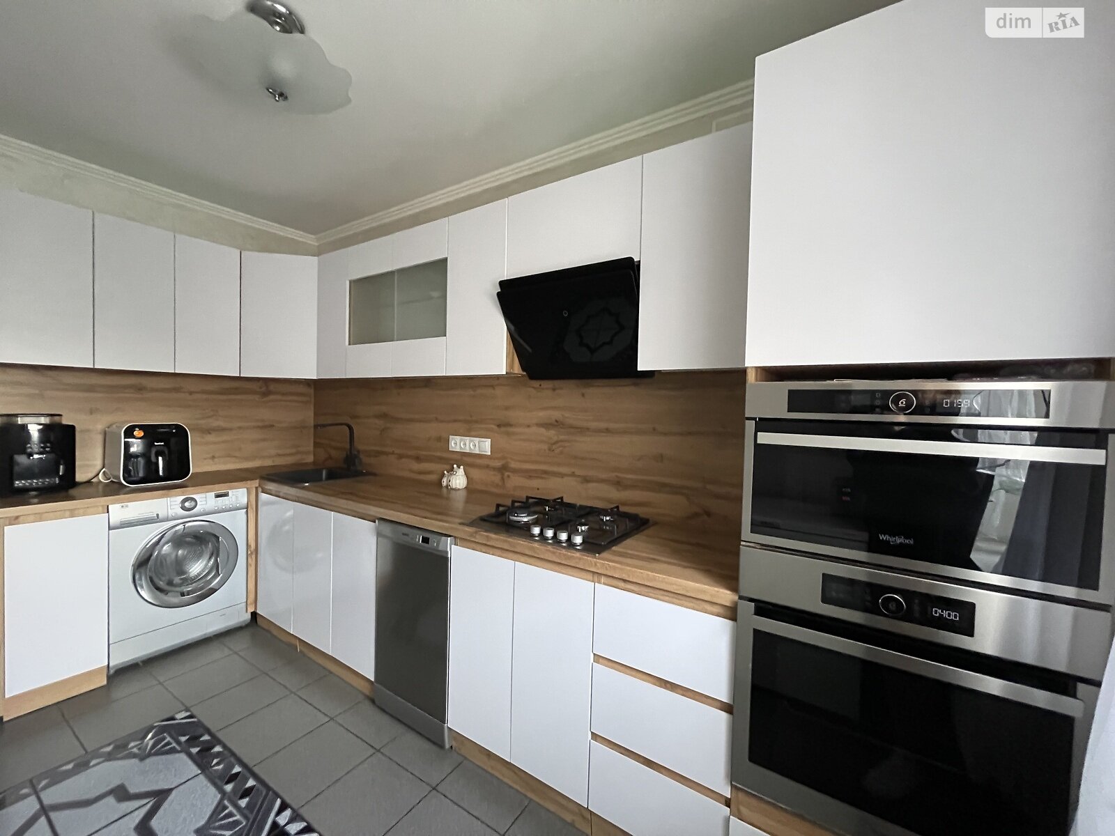 Продажа трехкомнатной квартиры в Ровно, на ул. Гайдамацкая 35, район Чайка фото 1 Продажа трехкомнатной квартиры в Ровно, на ул. Гайдамацкая 35, район Чайка фото 1