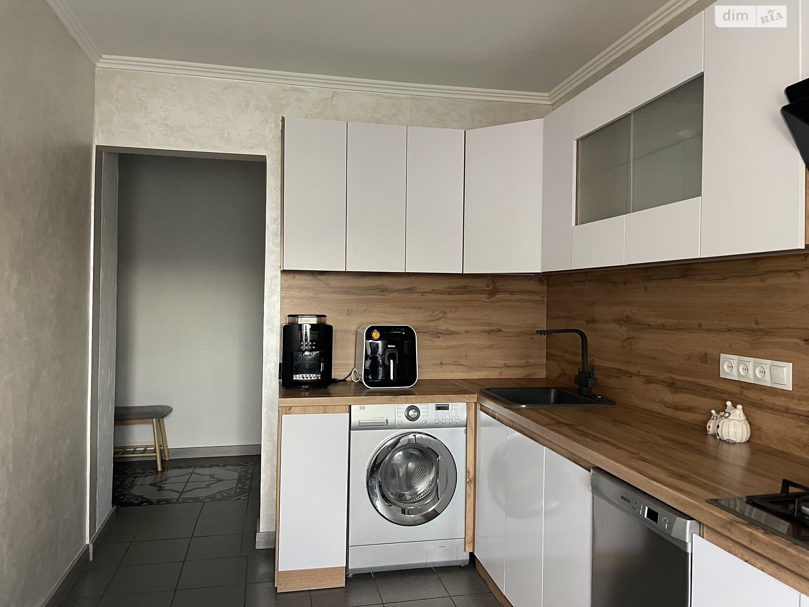 Продажа трехкомнатной квартиры в Ровно, на ул. Гайдамацкая 35, район Чайка фото 1 Продажа трехкомнатной квартиры в Ровно, на ул. Гайдамацкая 35, район Чайка фото 1