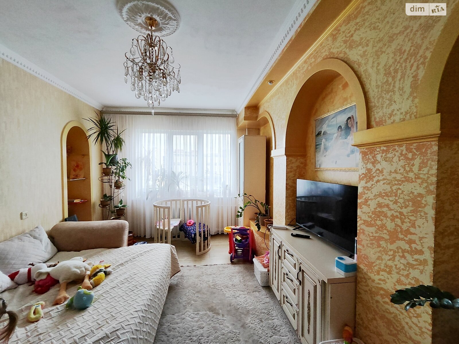 Продажа трехкомнатной квартиры в Ровно, на ул. Гайдамацкая, район Чайка фото 1 Продажа трехкомнатной квартиры в Ровно, на ул. Гайдамацкая, район Чайка фото 1