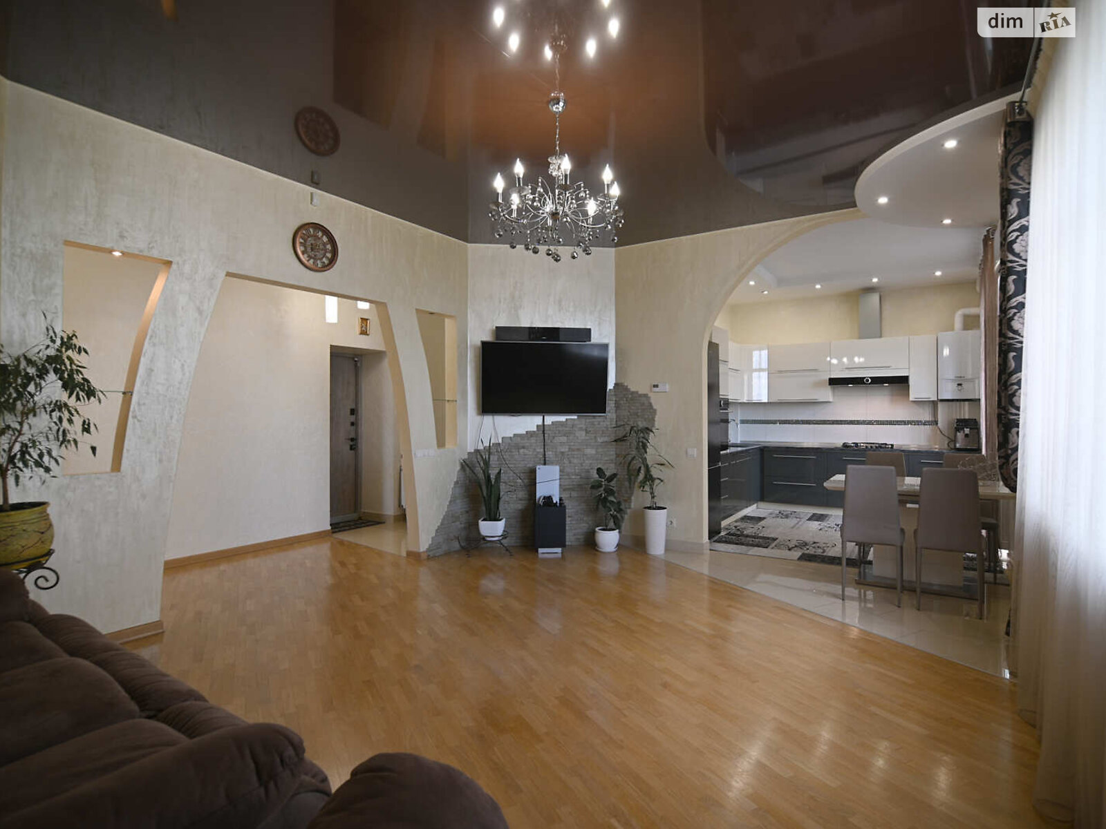 Продажа двухкомнатной квартиры в Ровно, на ул. Гайдамацкая 2Б, район Чайка фото 1 Продажа двухкомнатной квартиры в Ровно, на ул. Гайдамацкая 2Б, район Чайка фото 1
