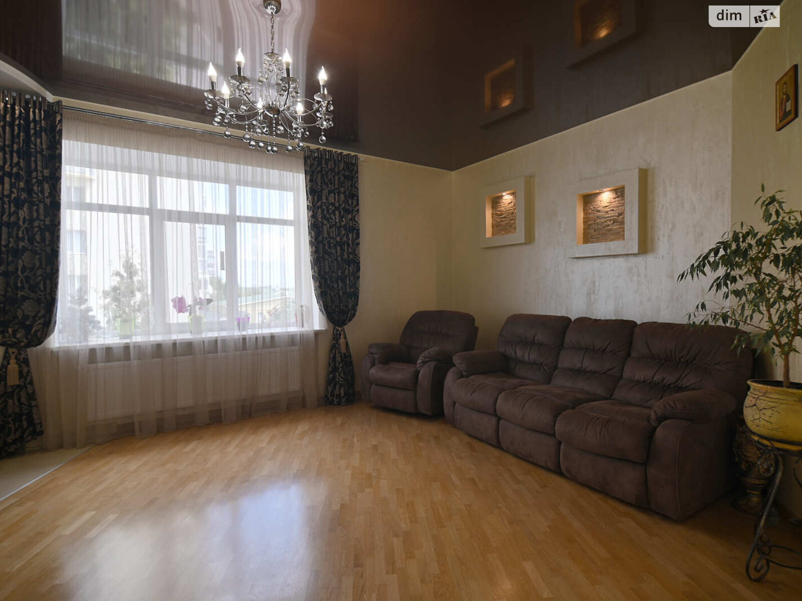 Продажа двухкомнатной квартиры в Ровно, на ул. Гайдамацкая 2Б, район Чайка фото 1 Продажа двухкомнатной квартиры в Ровно, на ул. Гайдамацкая 2Б, район Чайка фото 1