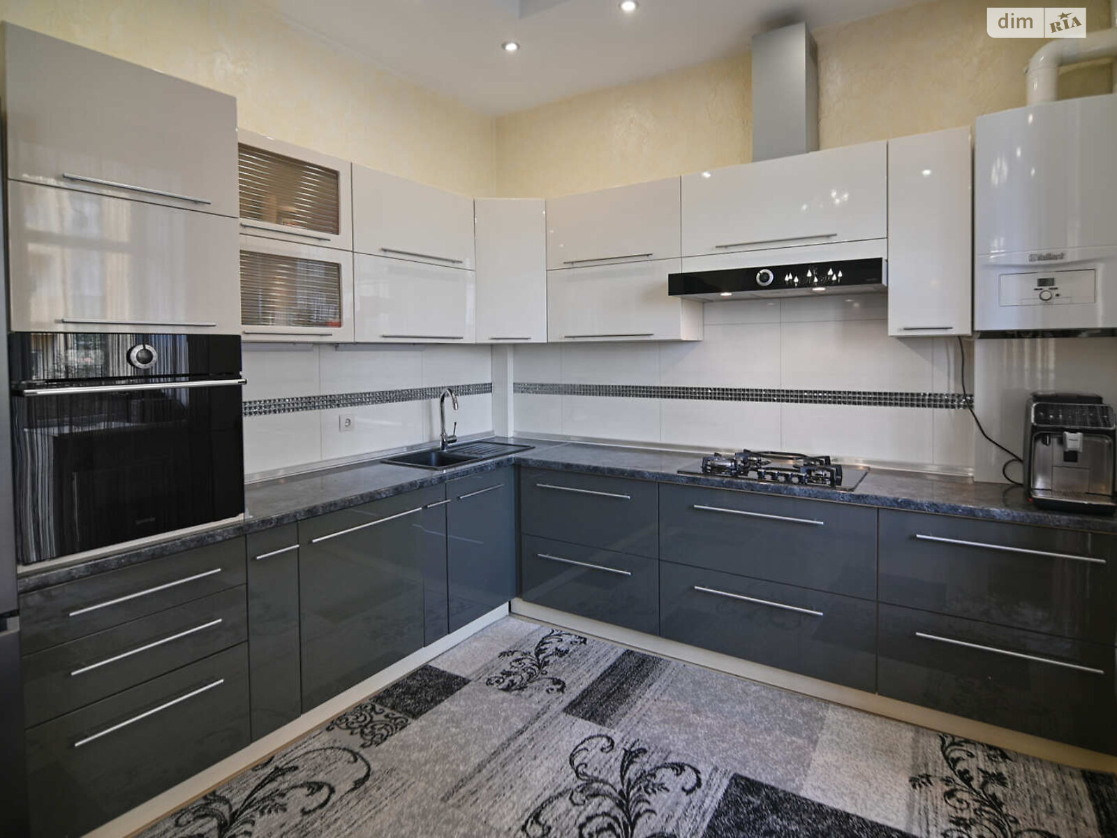 Продажа двухкомнатной квартиры в Ровно, на ул. Гайдамацкая 2Б, район Чайка фото 1 Продажа двухкомнатной квартиры в Ровно, на ул. Гайдамацкая 2Б, район Чайка фото 1