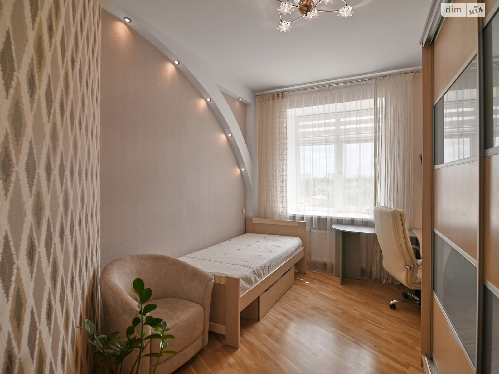 Продажа двухкомнатной квартиры в Ровно, на ул. Гайдамацкая 2Б, район Чайка фото 1 Продажа двухкомнатной квартиры в Ровно, на ул. Гайдамацкая 2Б, район Чайка фото 1