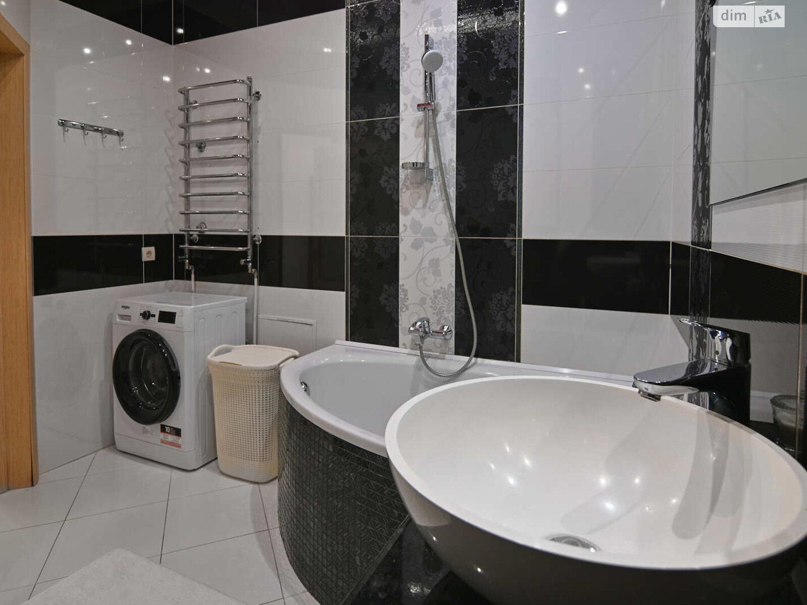 Продажа двухкомнатной квартиры в Ровно, на ул. Гайдамацкая 2Б, район Чайка фото 1 Продажа двухкомнатной квартиры в Ровно, на ул. Гайдамацкая 2Б, район Чайка фото 1