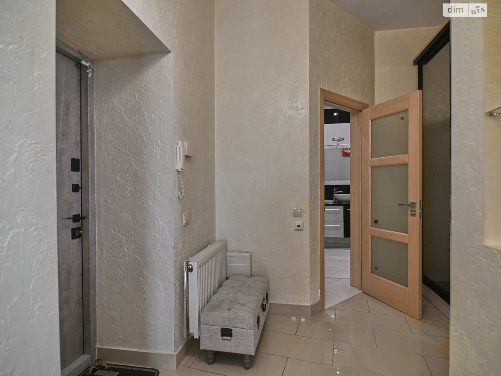Продажа двухкомнатной квартиры в Ровно, на ул. Гайдамацкая 2Б, район Чайка фото 1 Продажа двухкомнатной квартиры в Ровно, на ул. Гайдамацкая 2Б, район Чайка фото 1