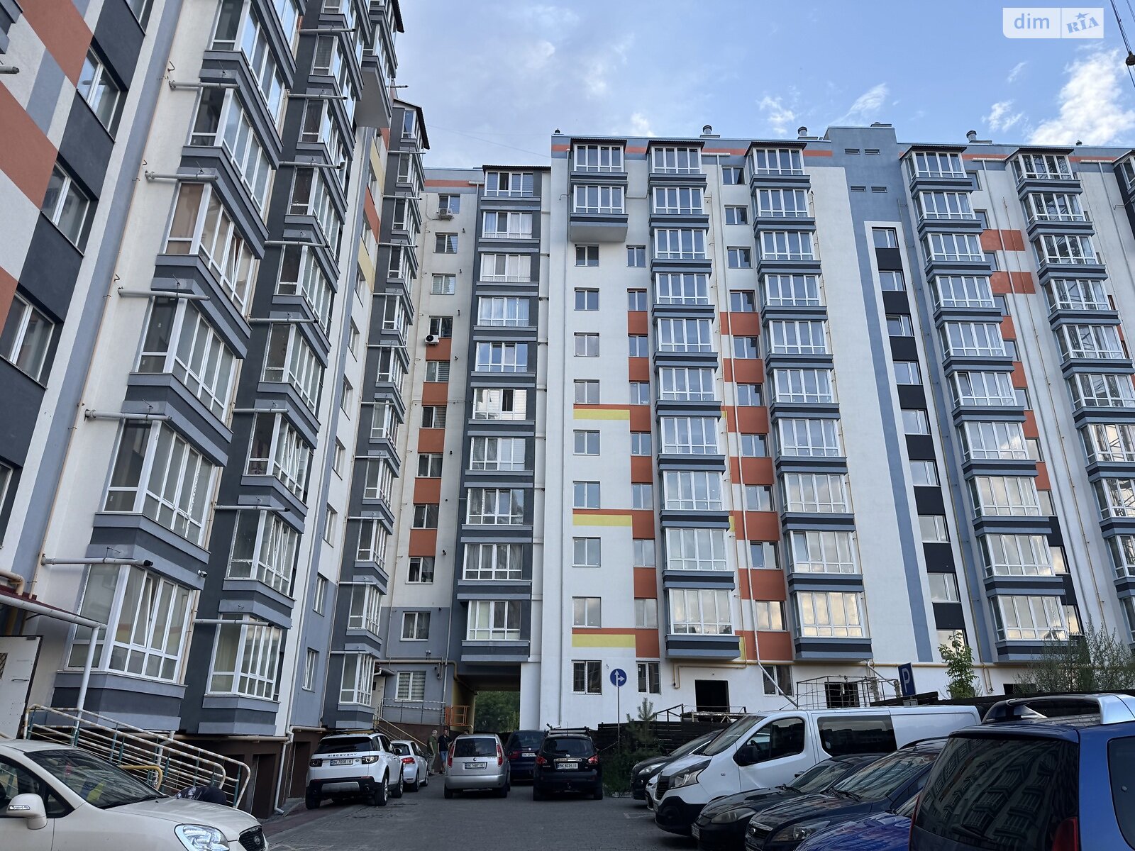 Продаж двокімнатної квартири в Рівному, на вул. Гайдамацька 13Б, район Чайка фото 1 Продаж двокімнатної квартири в Рівному, на вул. Гайдамацька 13Б, район Чайка фото 1