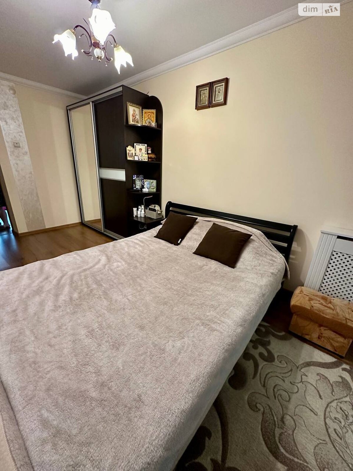 Продажа трехкомнатной квартиры в Ровно, на просп. Князя Романа 6, район Чайка фото 1 Продажа трехкомнатной квартиры в Ровно, на просп. Князя Романа 6, район Чайка фото 1