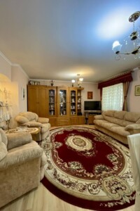 Продажа трехкомнатной квартиры в Ровно, на ул. Гайдамацкая, район Чайка фото 2