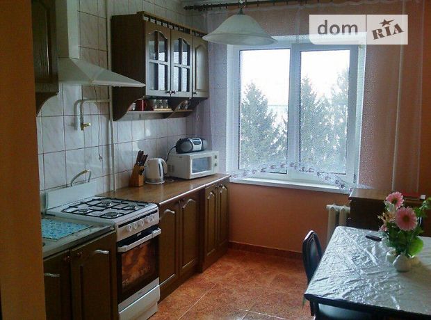 Продажа трехкомнатной квартиры в Ровно, на ул. Струтинской район Чайка фото 1 Продажа трехкомнатной квартиры в Ровно, на ул. Струтинской район Чайка фото 1