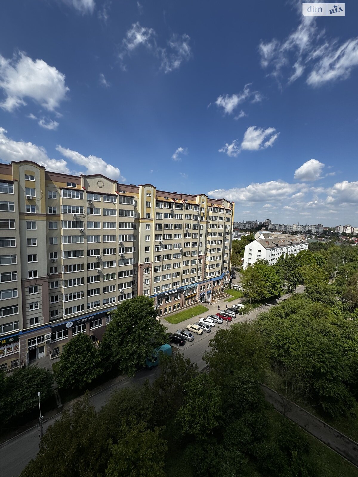 Продажа трехкомнатной квартиры в Ровно, на ул. Буковинская 6, район Дозорцева фото 1 Продажа трехкомнатной квартиры в Ровно, на ул. Буковинская 6, район Дозорцева фото 1