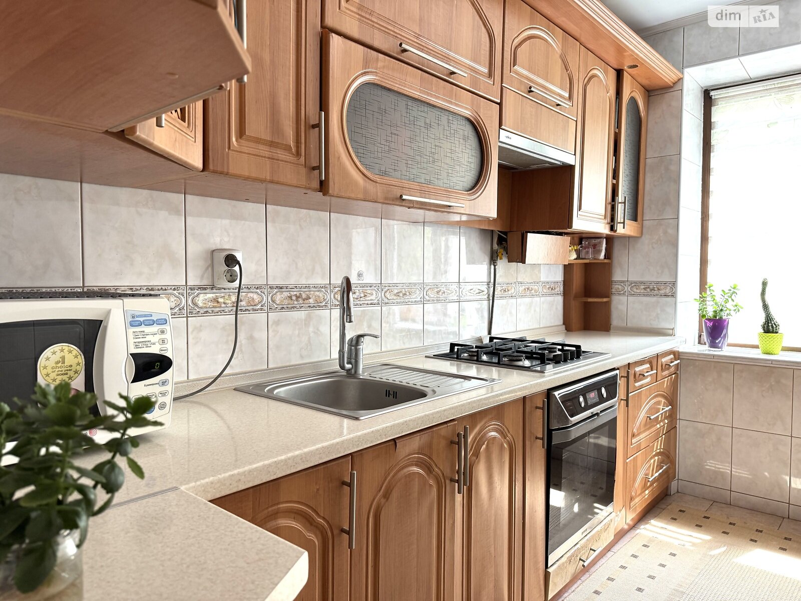 Продажа четырехкомнатной квартиры в Ровно, на просп. Генерала Безручка 14, район Дозорцева фото 1 Продажа четырехкомнатной квартиры в Ровно, на просп. Генерала Безручка 14, район Дозорцева фото 1