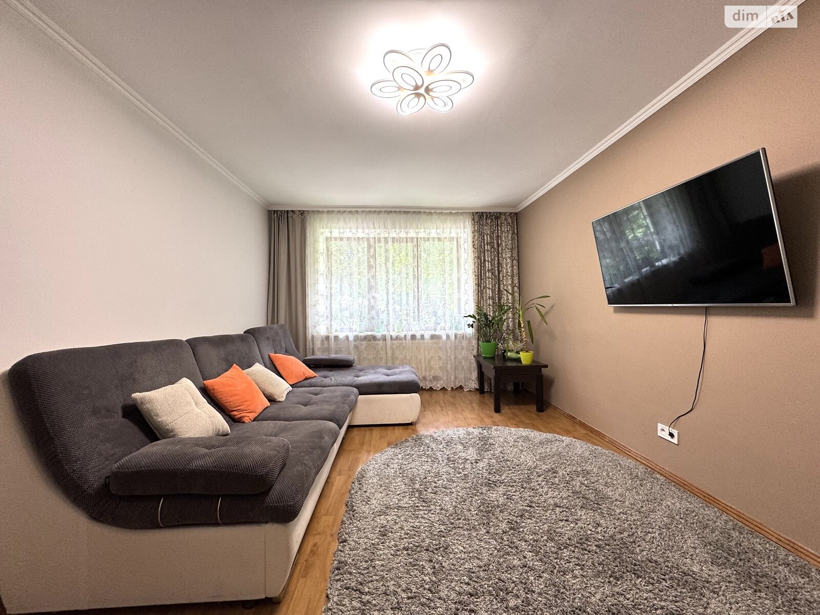 Продажа четырехкомнатной квартиры в Ровно, на просп. Генерала Безручка 14, район Дозорцева фото 1 Продажа четырехкомнатной квартиры в Ровно, на просп. Генерала Безручка 14, район Дозорцева фото 1