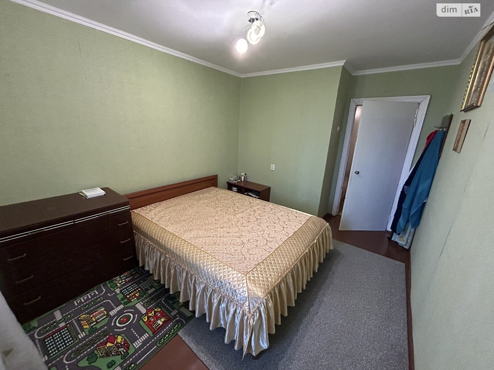 Продаж чотирикімнатної квартири в Рівному, на вул. Василя Червонія 75, район Дозорцева фото 1