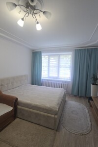 Продаж однокімнатної квартири в Рівному, на вул. Дворецька, фото 2