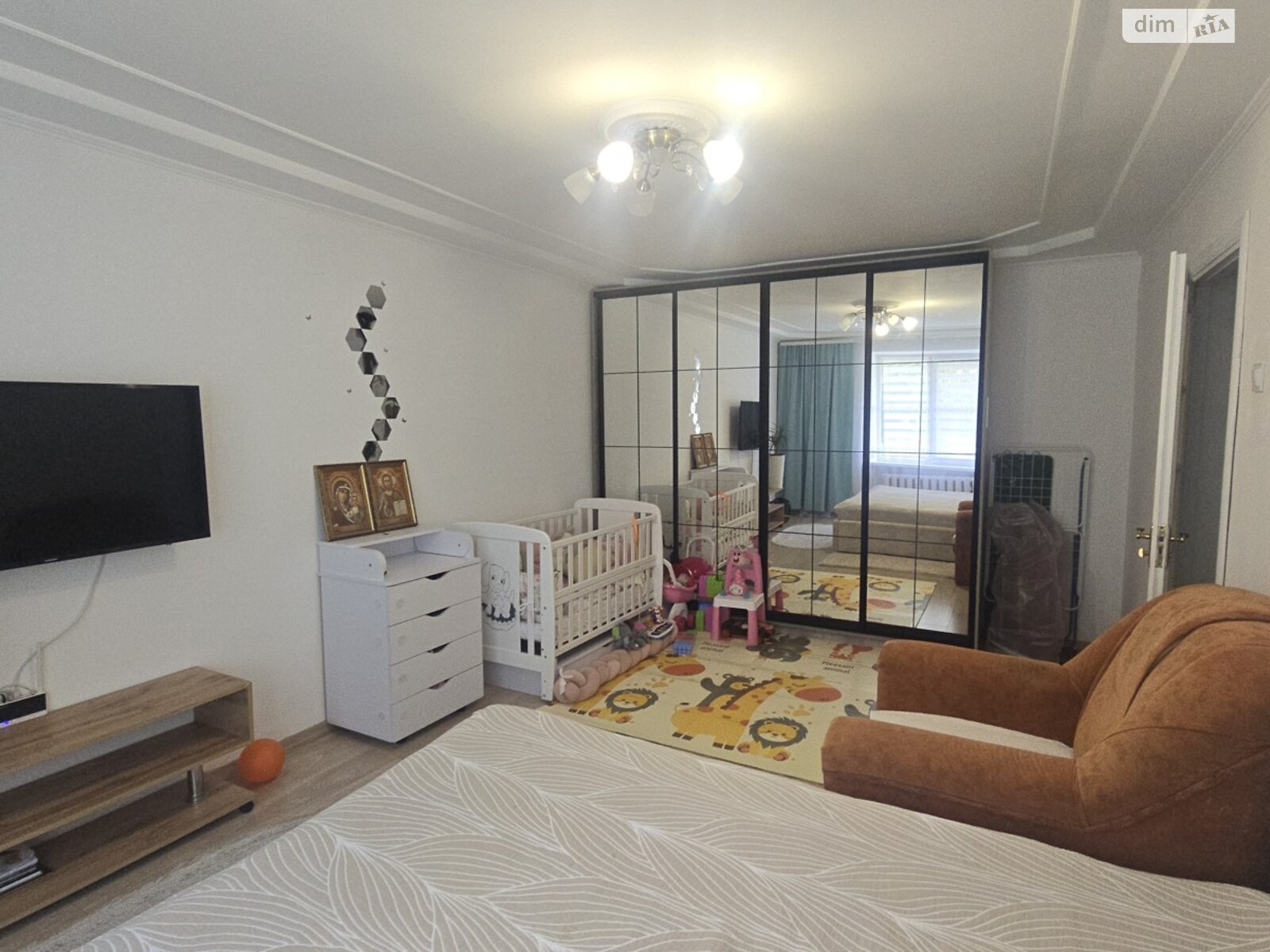 Продаж однокімнатної квартири в Рівному, на вул. Дворецька, фото 1