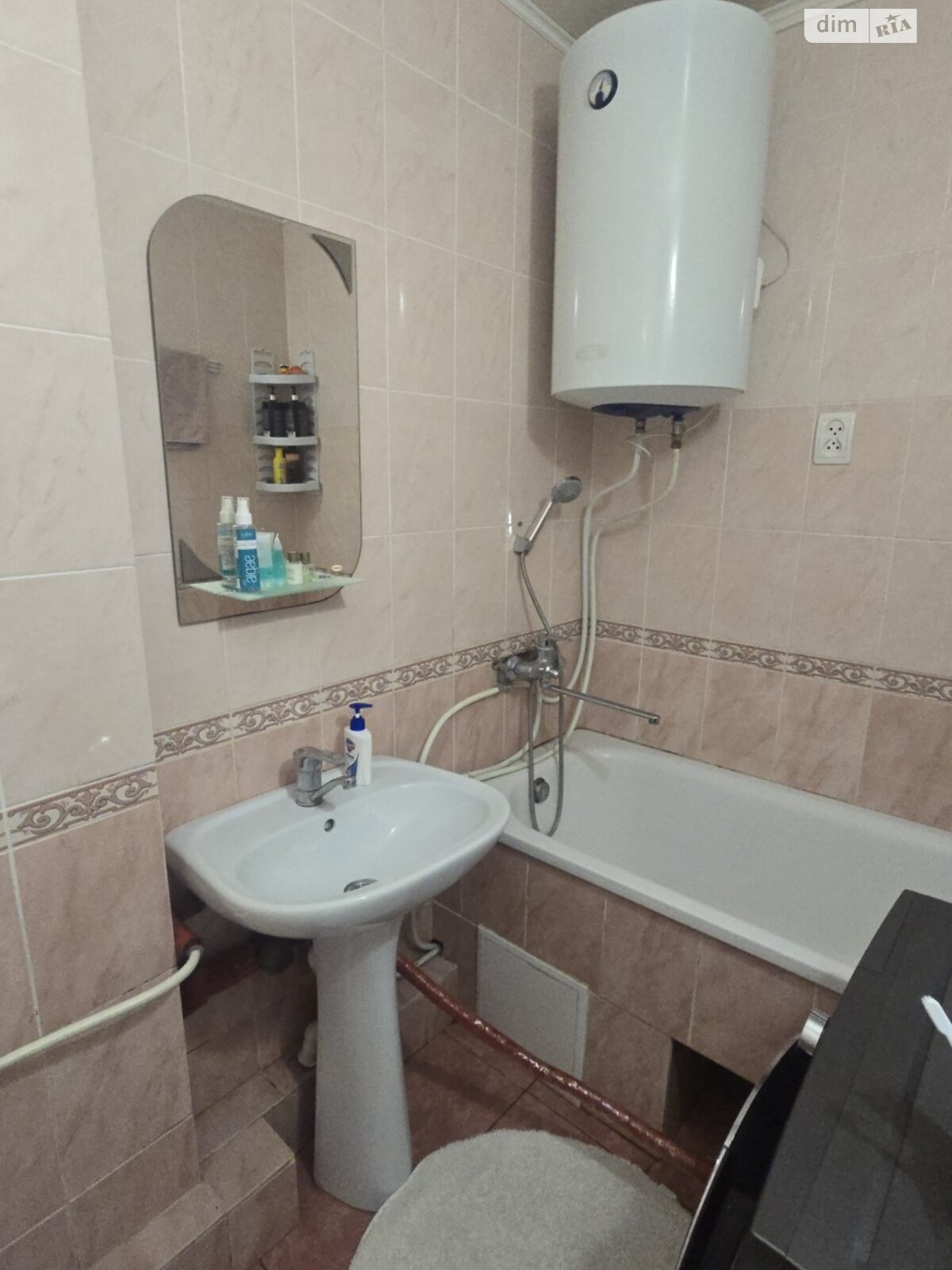 Продаж однокімнатної квартири в Рівному, на вул. Дворецька, фото 1