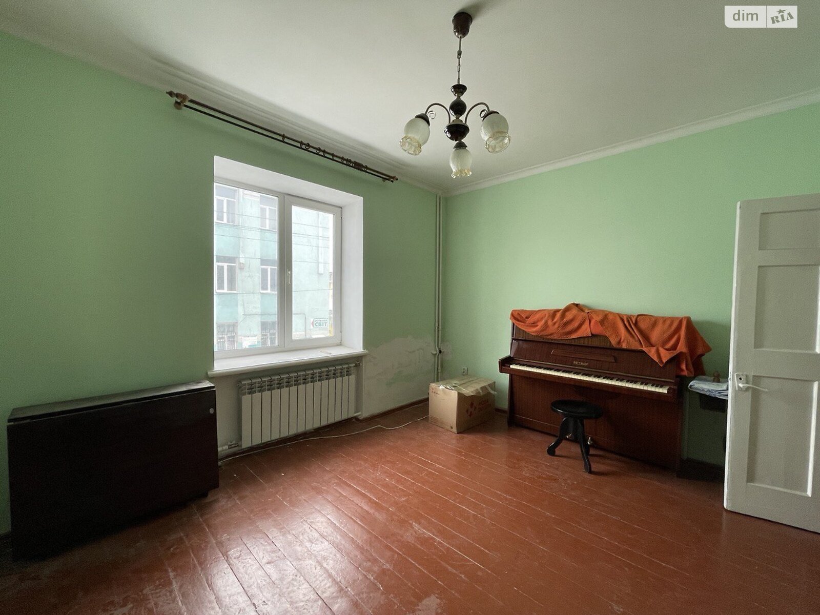 Продажа трехкомнатной квартиры в Ровно, на ул. Хасевича Нила, фото 1