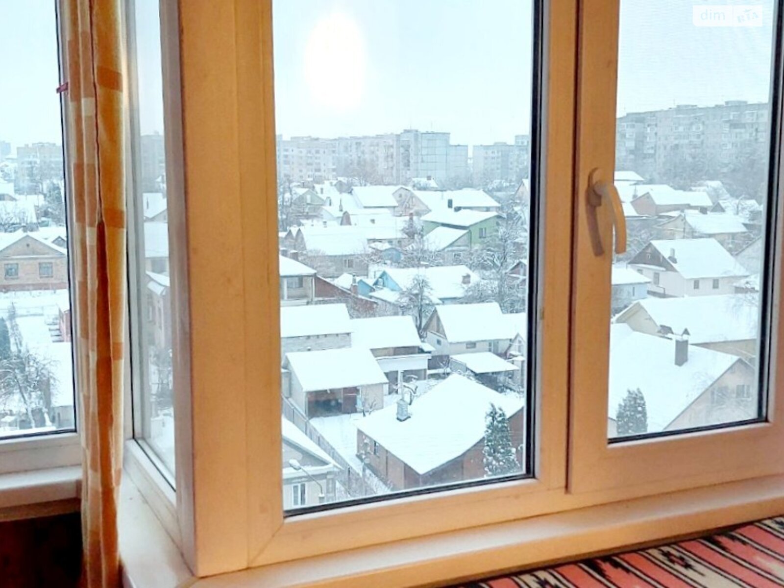 Продажа трехкомнатной квартиры в Ровно, на ул. Соборная, район Химик фото 1