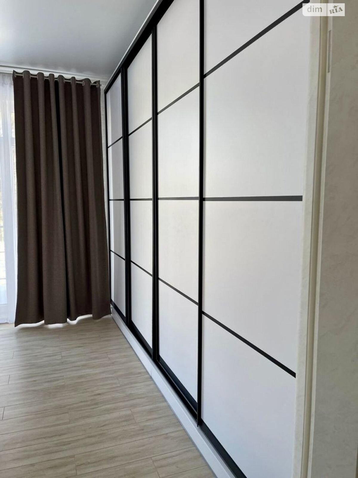 Продажа однокомнатной квартиры в Ровно, на ул. Хоткевича Гната 12, фото 1