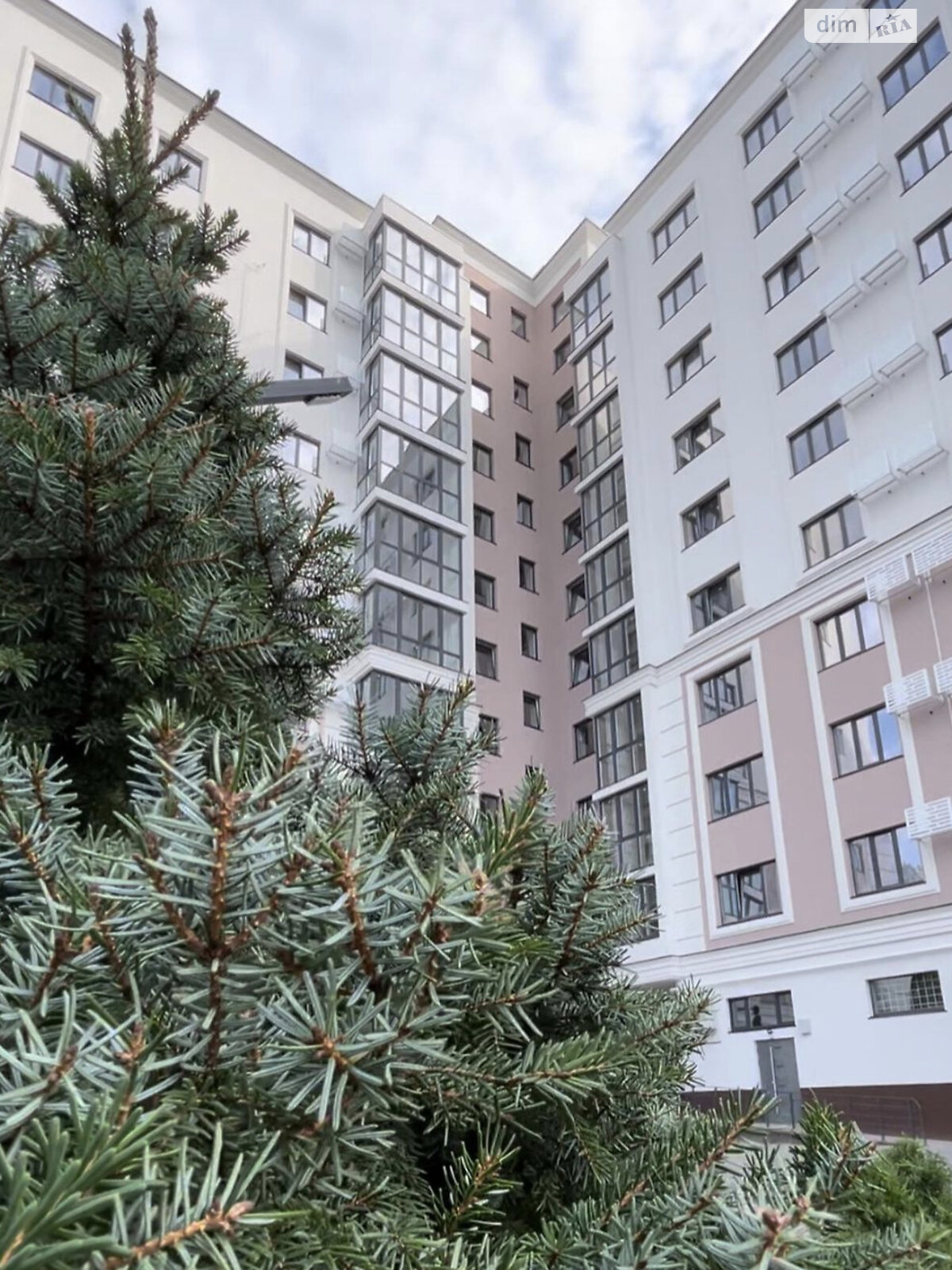 Продажа однокомнатной квартиры в Ровно, на ул. Киевская 19, фото 1